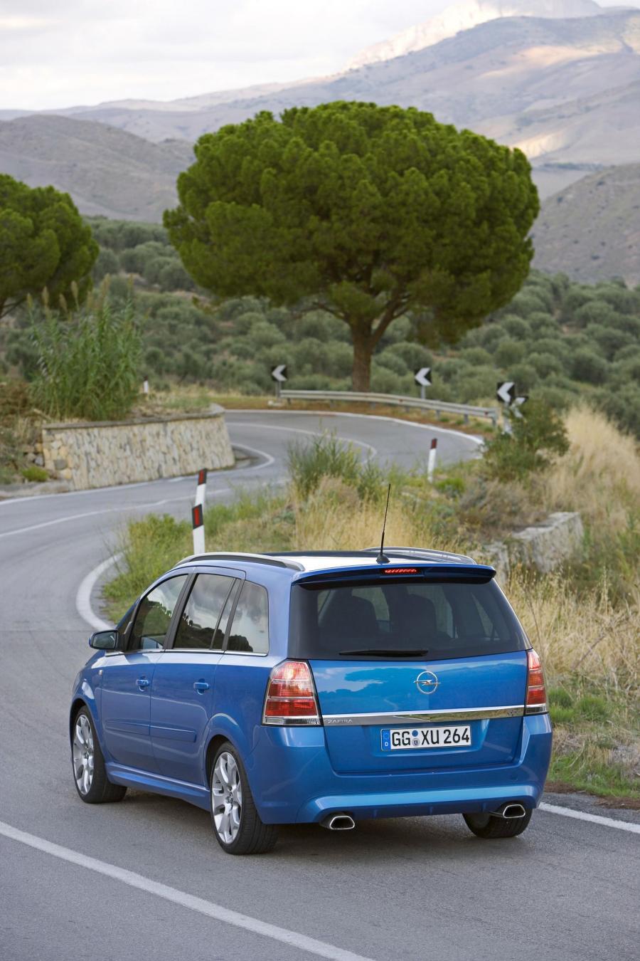  Opel Zafira OPC 2006 года  (фото 7 из 28)